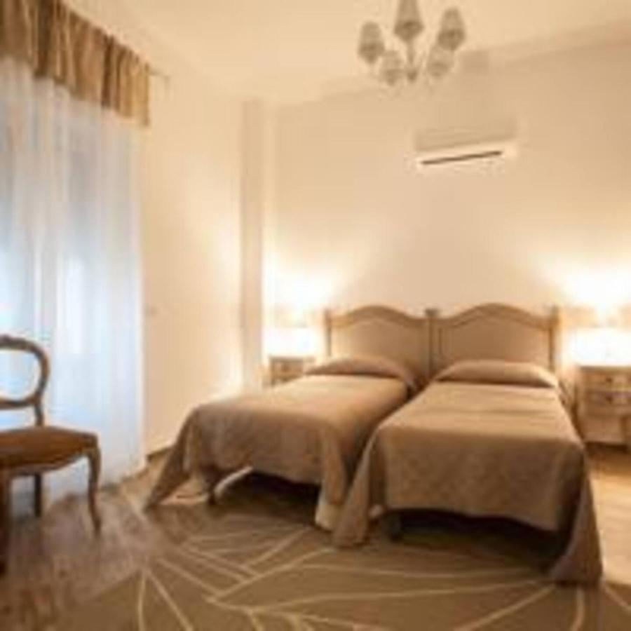 City Garden Guest House Олбия Екстериор снимка