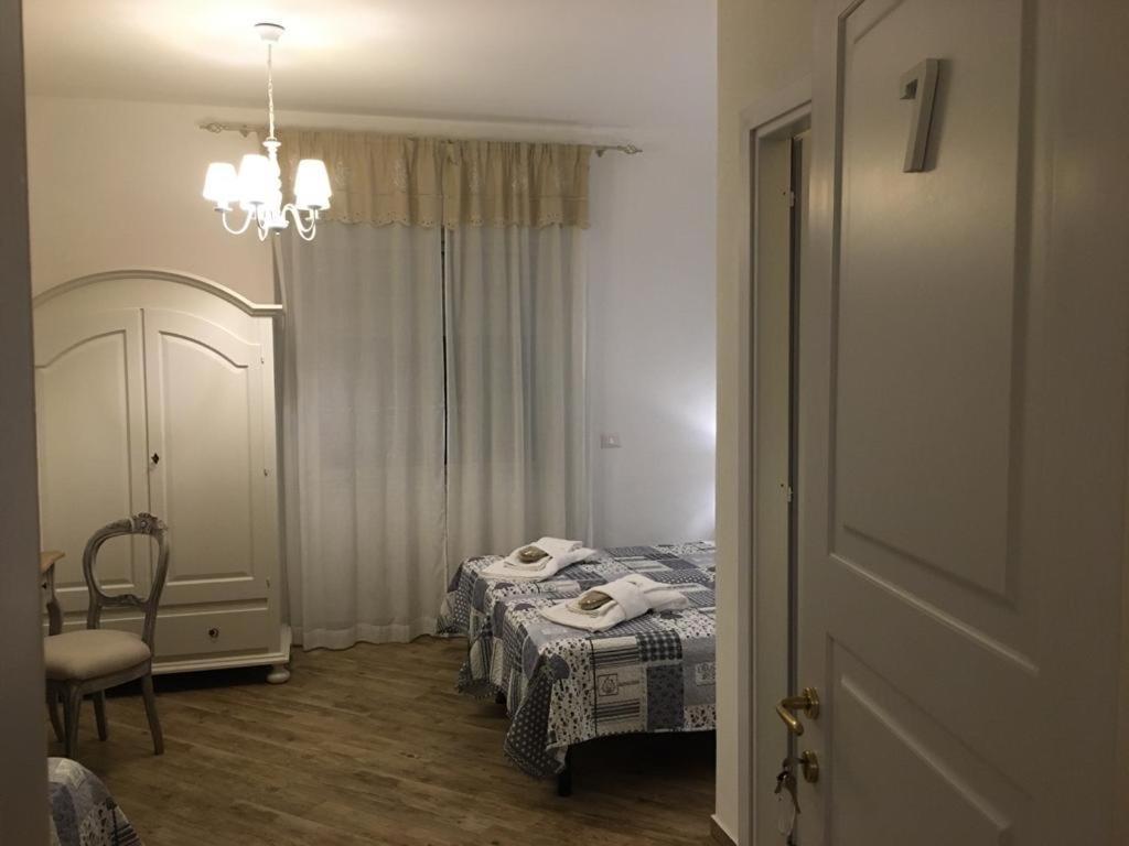 City Garden Guest House Олбия Екстериор снимка