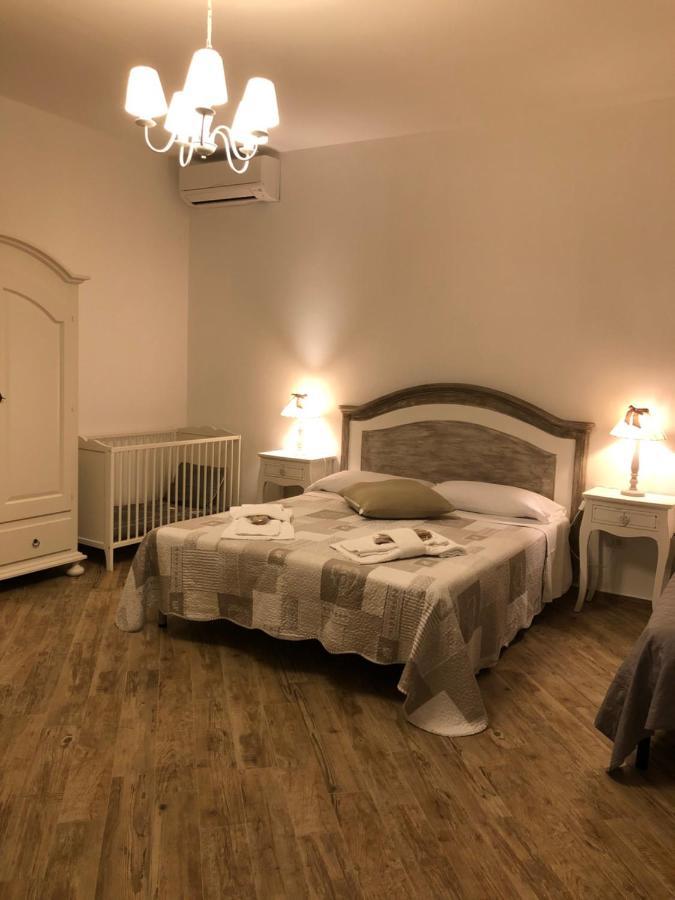 City Garden Guest House Олбия Екстериор снимка