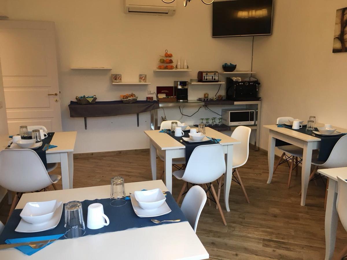 City Garden Guest House Олбия Екстериор снимка