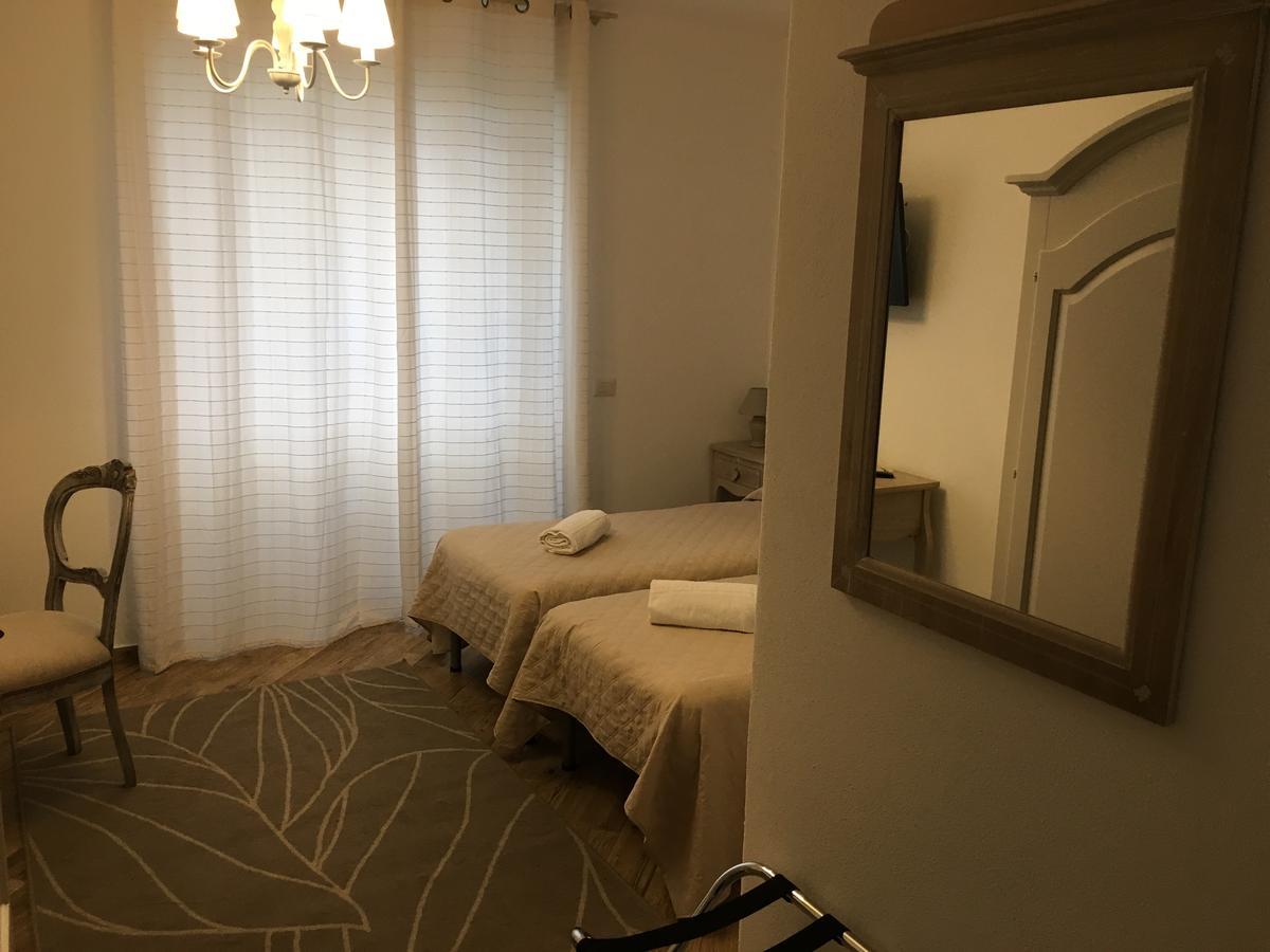City Garden Guest House Олбия Екстериор снимка