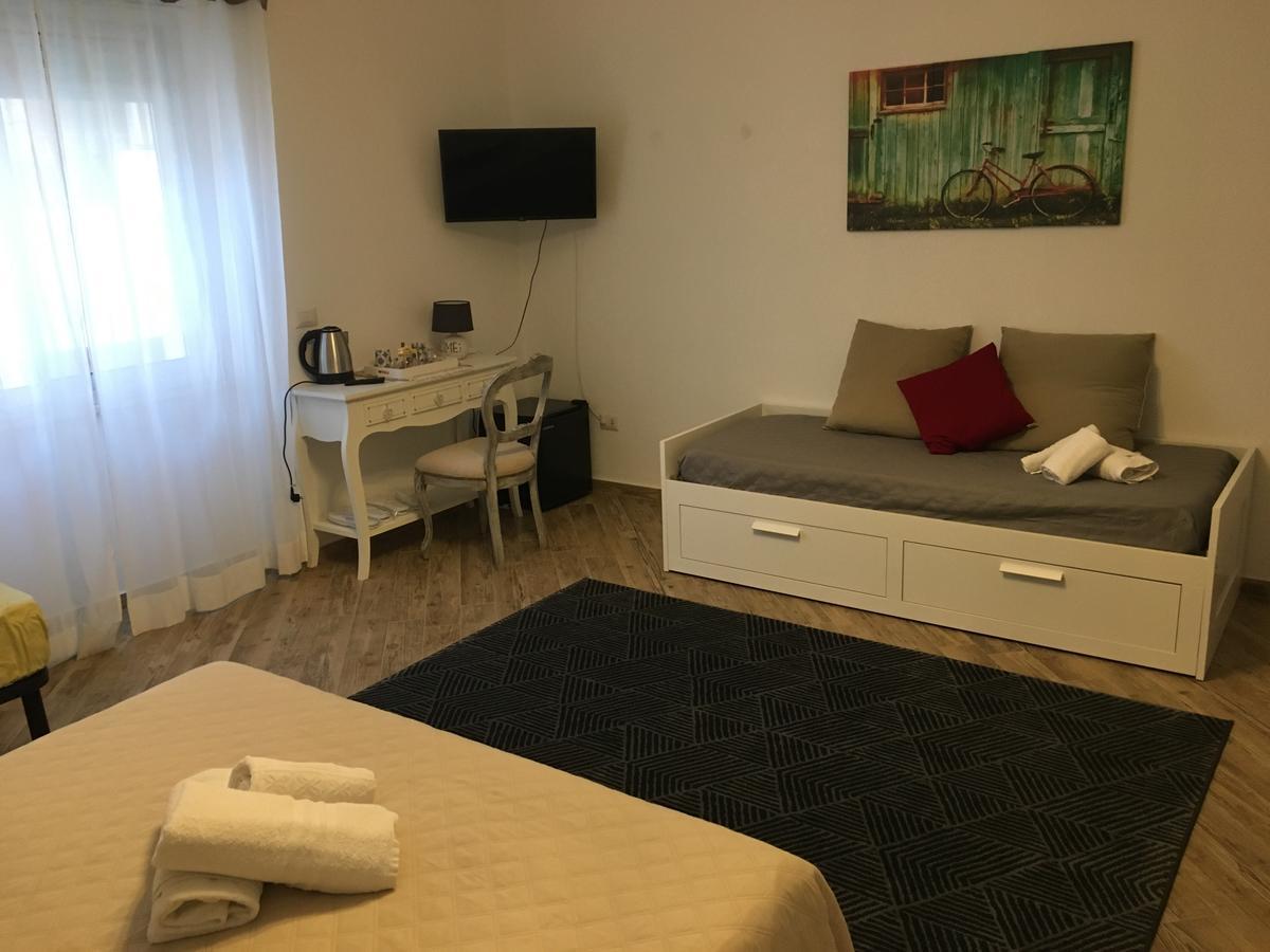 City Garden Guest House Олбия Екстериор снимка