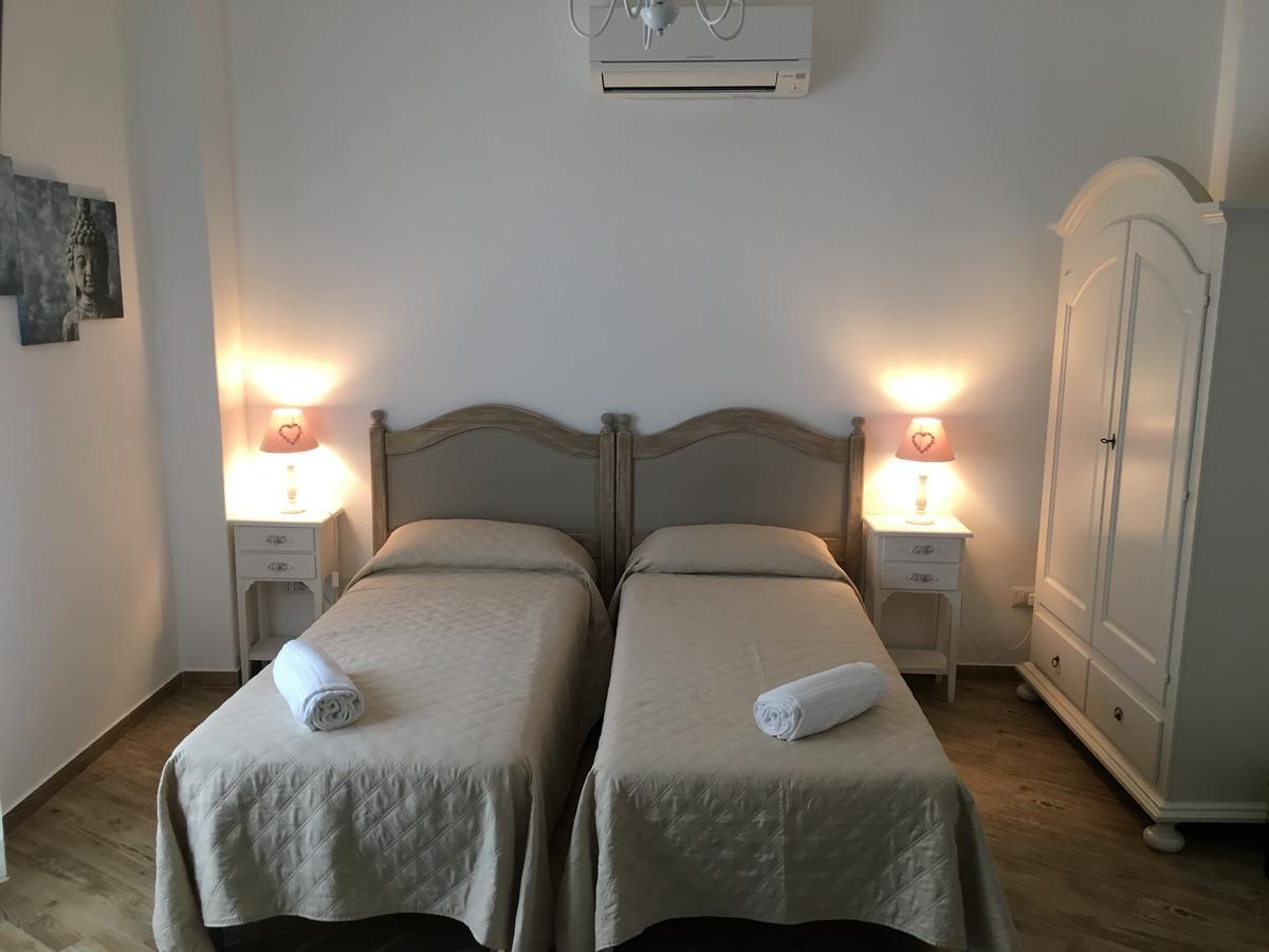 City Garden Guest House Олбия Екстериор снимка