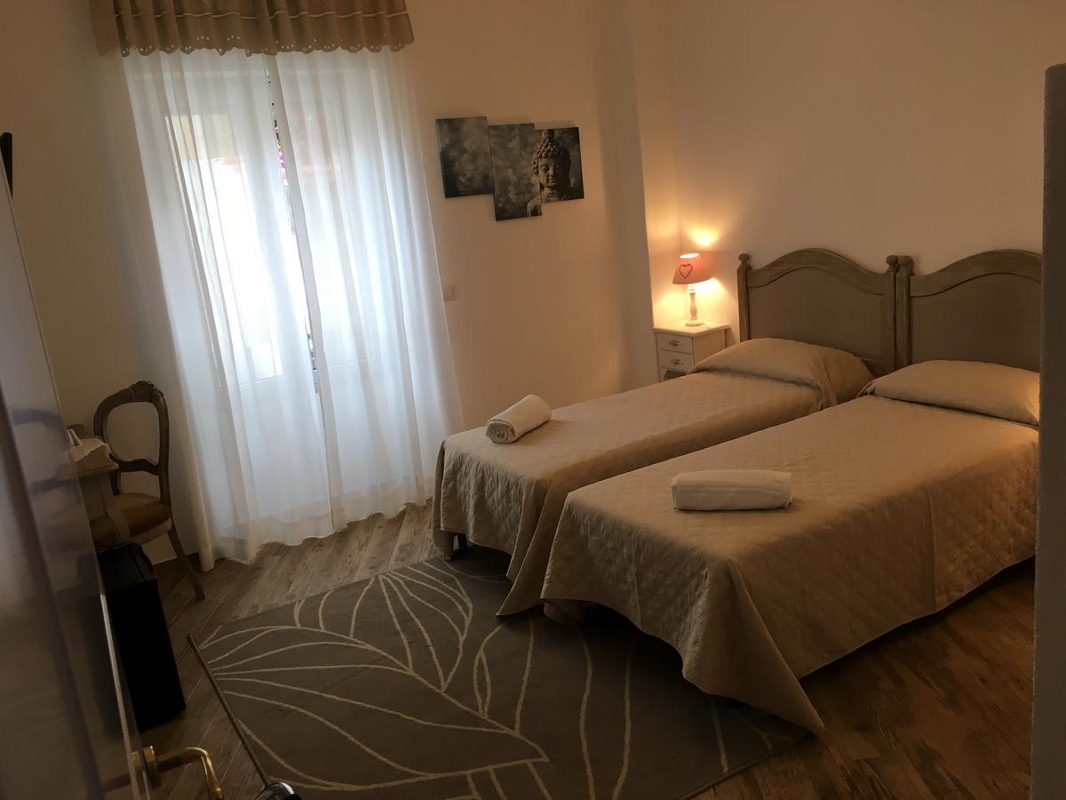City Garden Guest House Олбия Екстериор снимка