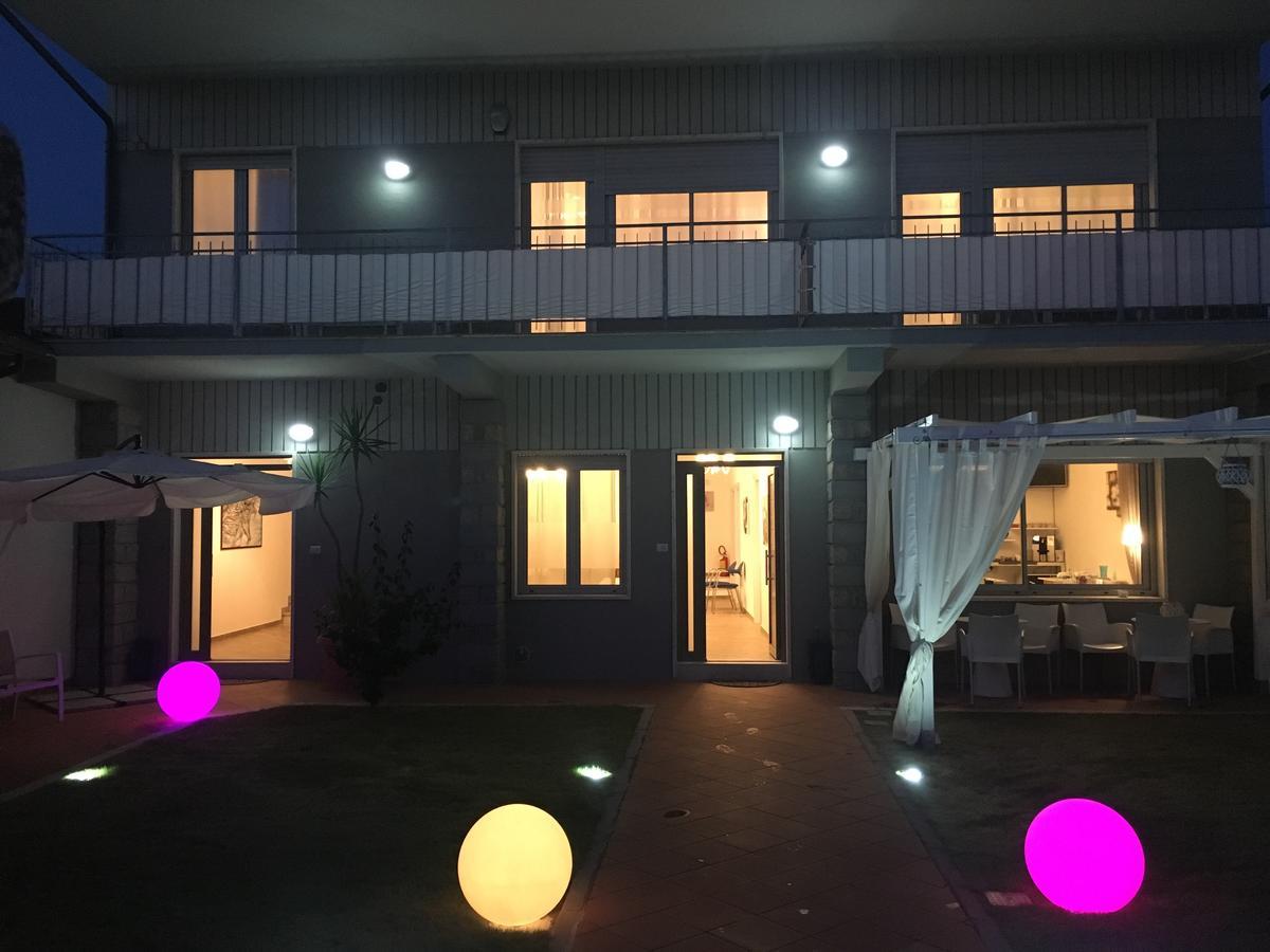 City Garden Guest House Олбия Екстериор снимка