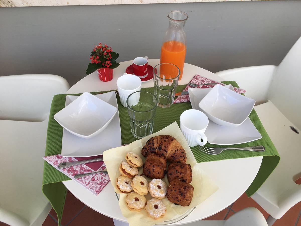 City Garden Guest House Олбия Екстериор снимка