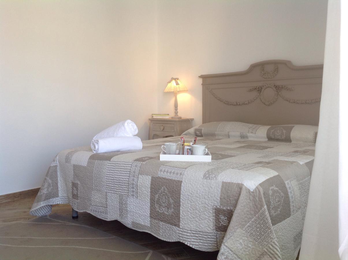 City Garden Guest House Олбия Екстериор снимка